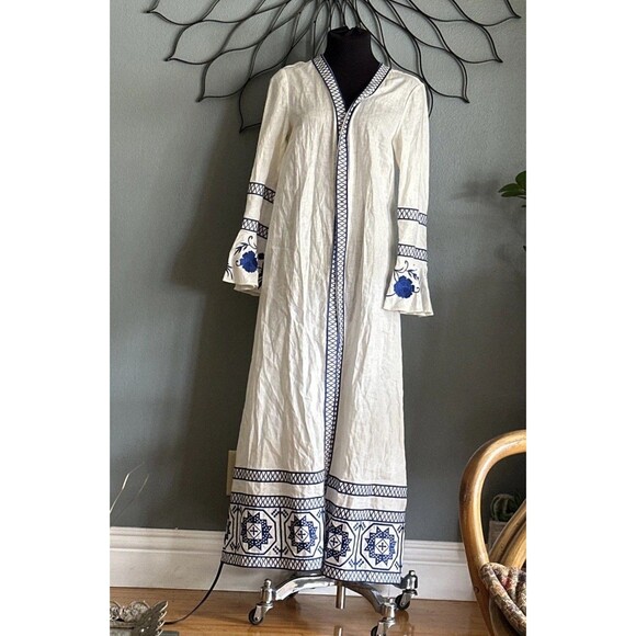 ALEXIS Belia Embroidered  Dress S pure linene  long sleeves embroidered “No belt - Picture 5 of 16